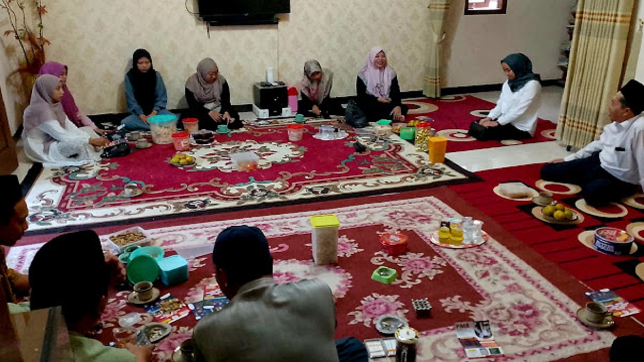 UNU Blitar Sosialisasikan Penerimaan Mahasiswa Baru ke Pesantren Mambaul Ulum Sempu