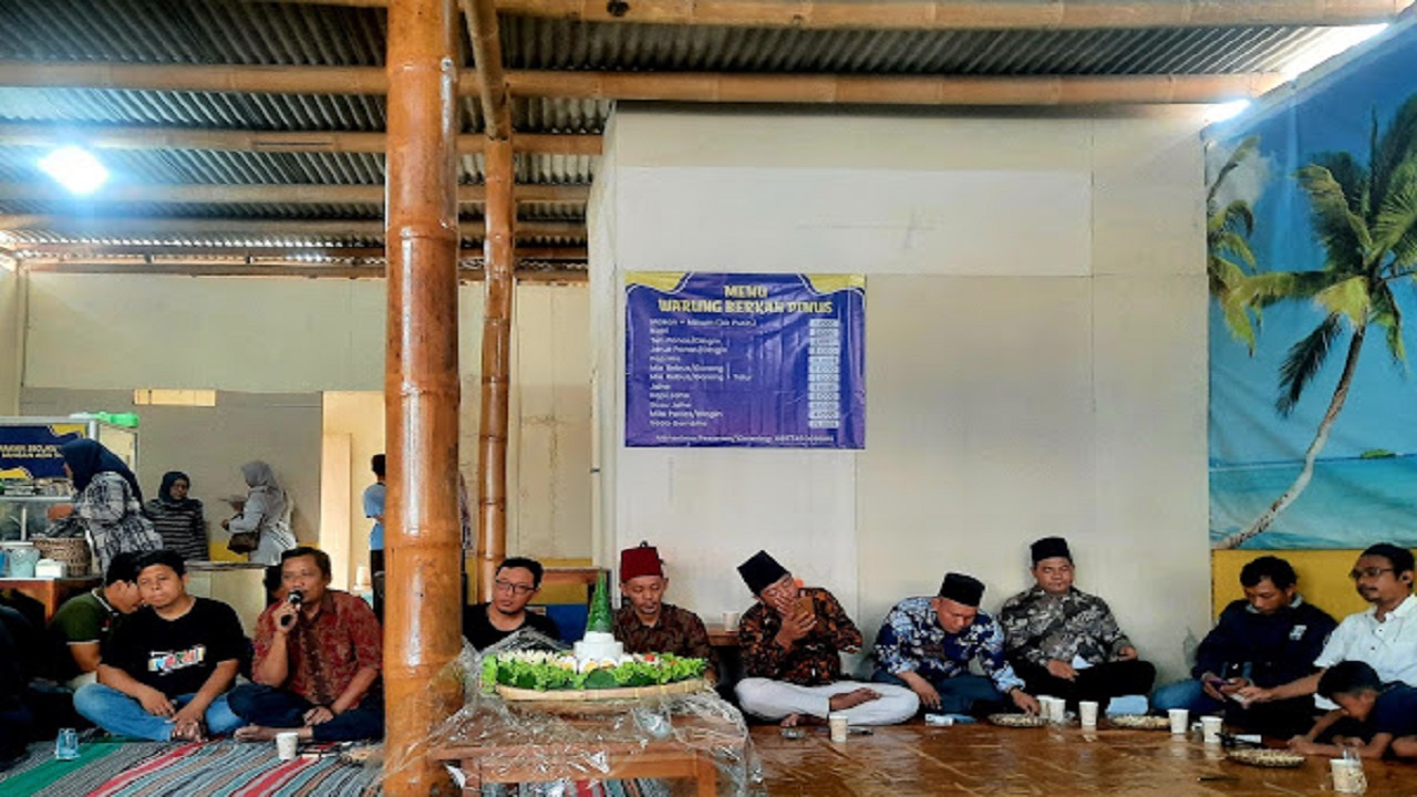 Grand Opening Warung Berkah PINUS, "Makan Cuma Rp. 3000"