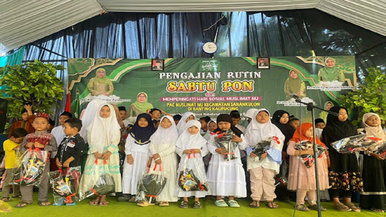 Berbagi Berkah di Bulan Muharram: Muslimat NU Sanankulon Santuni Anak Yatim dan Janda Dhuafa
