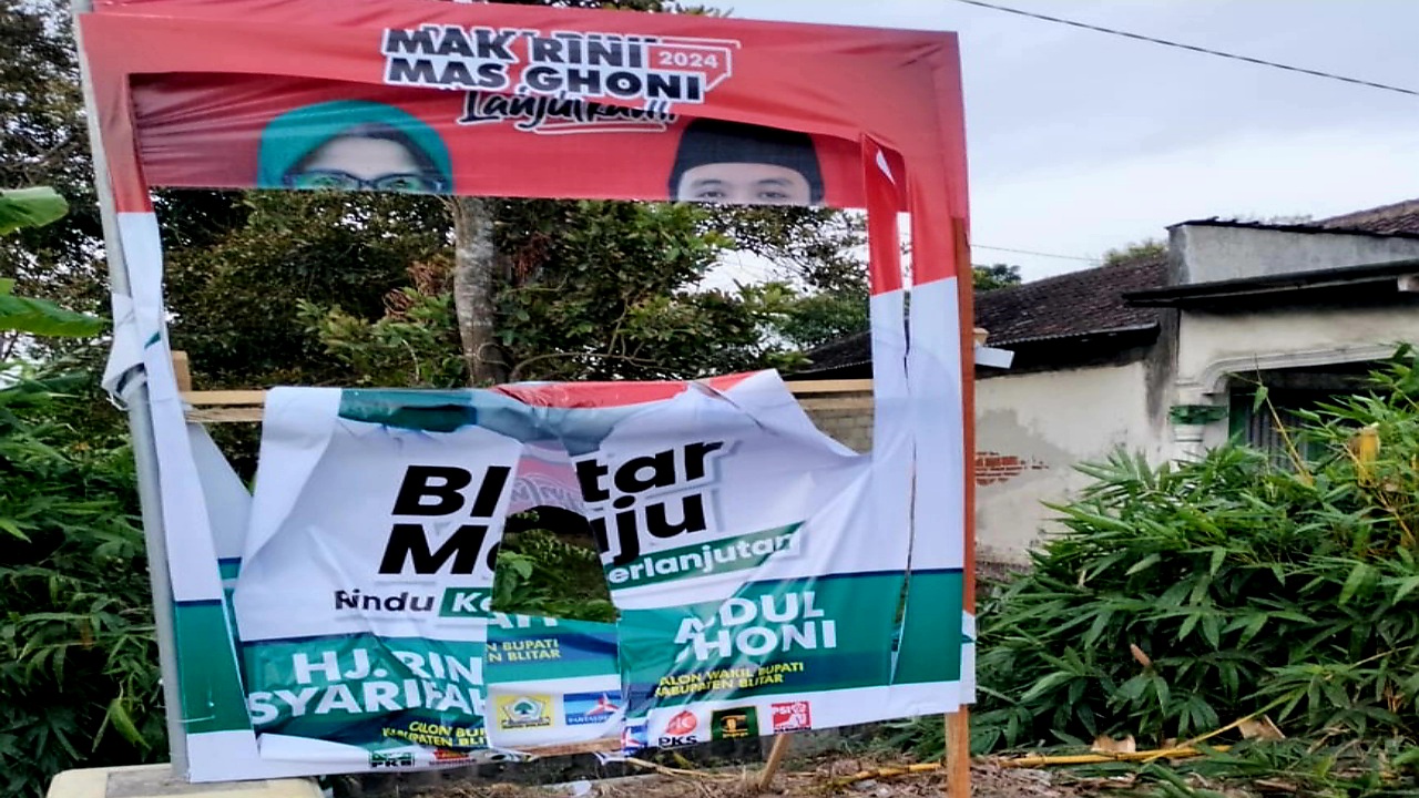 Belasan APK Pasangan Rini-Ghoni Dirusak, Tim Pemenangan Kecam Tindakan yang Menodai Demokrasi