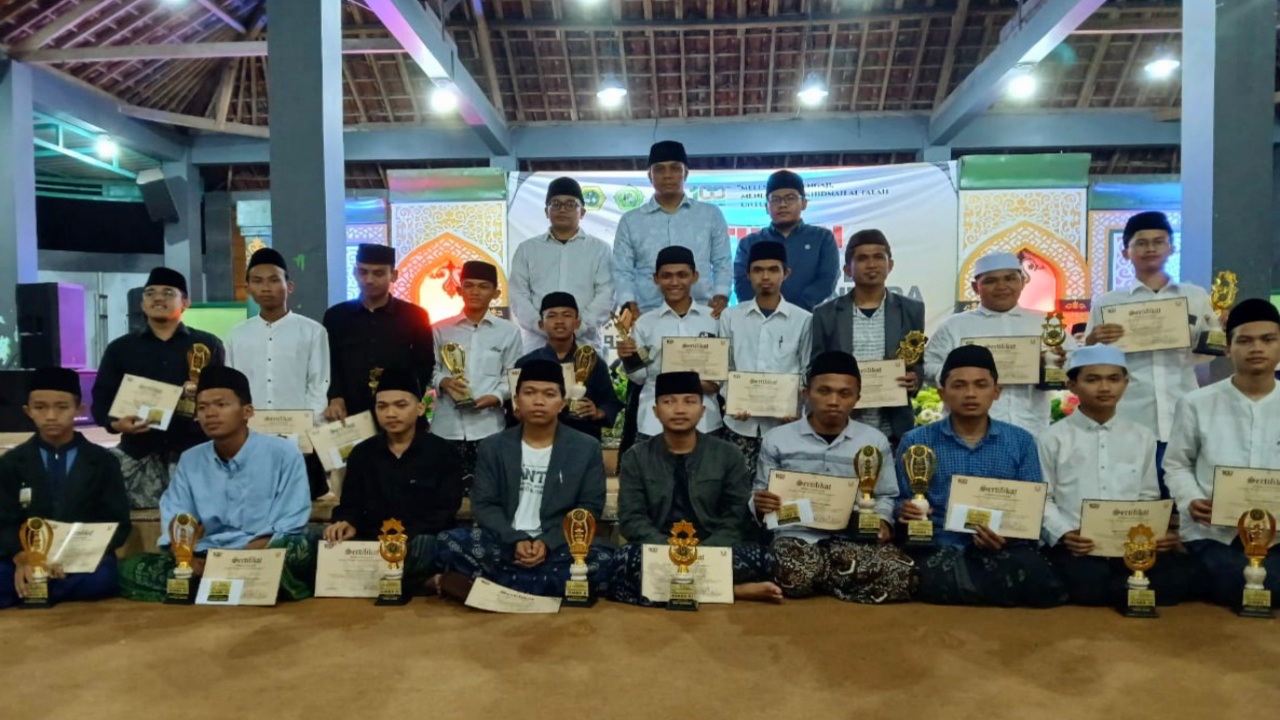 Penutupan Olimpiade Santri Nusantara di Blitar: Gus Kautsar Harapkan Silaturahmi Antar Pesantren Makin Erat