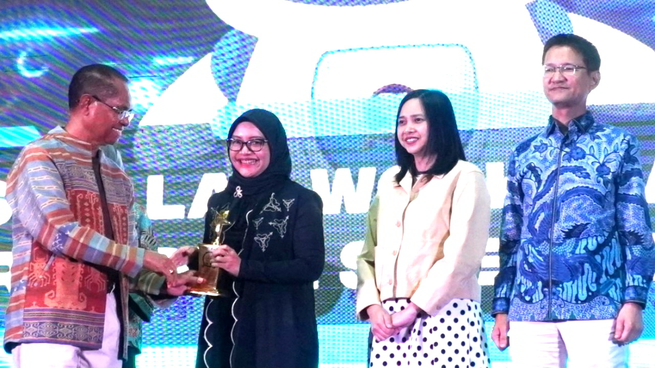 KAI Logistik Sabet 3 Penghargaan di Ajang Stellar Workplace Award 2024