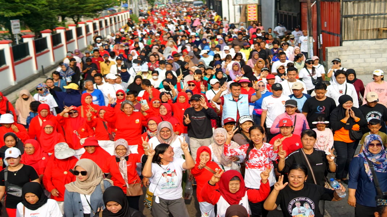 Jalan Sehat SAE, Mas Ibin: 'Blitar Akan Jadi Kota Masa Depan yang Makmur'